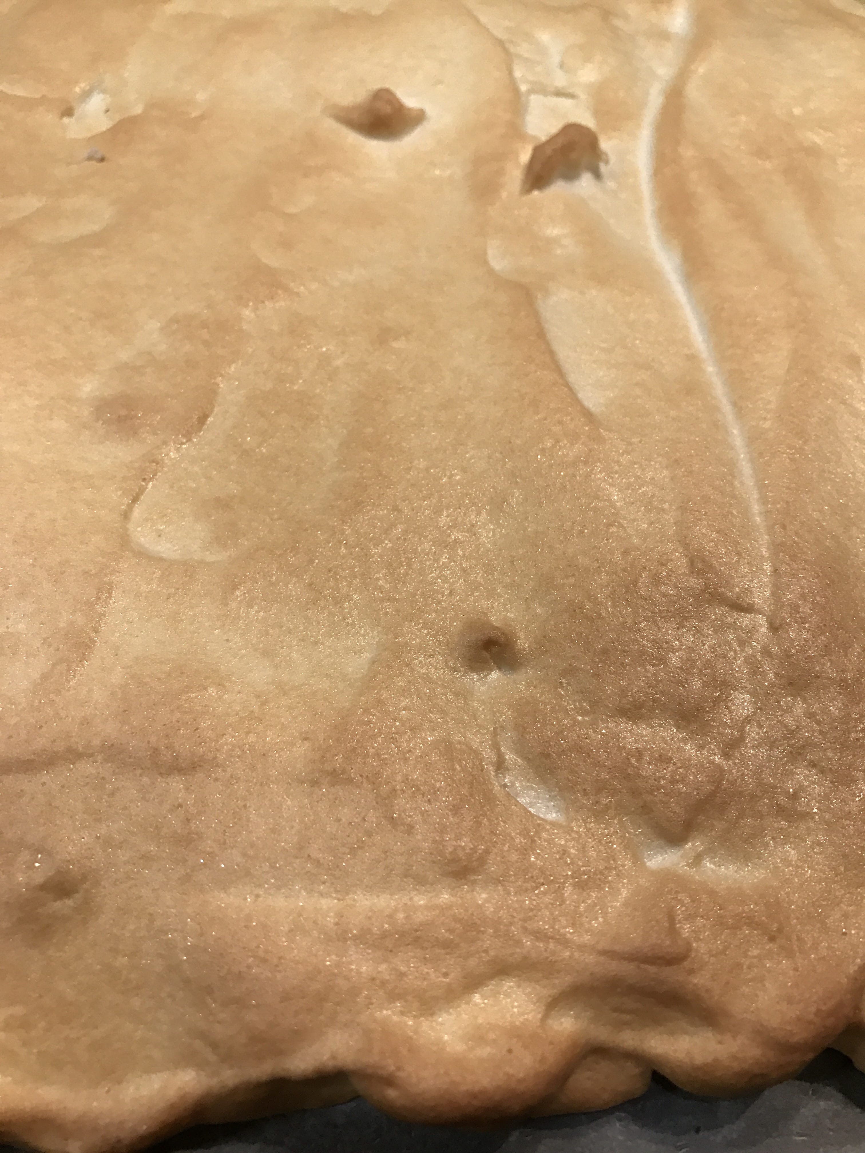 Picture of baked sugar free pavlova crust