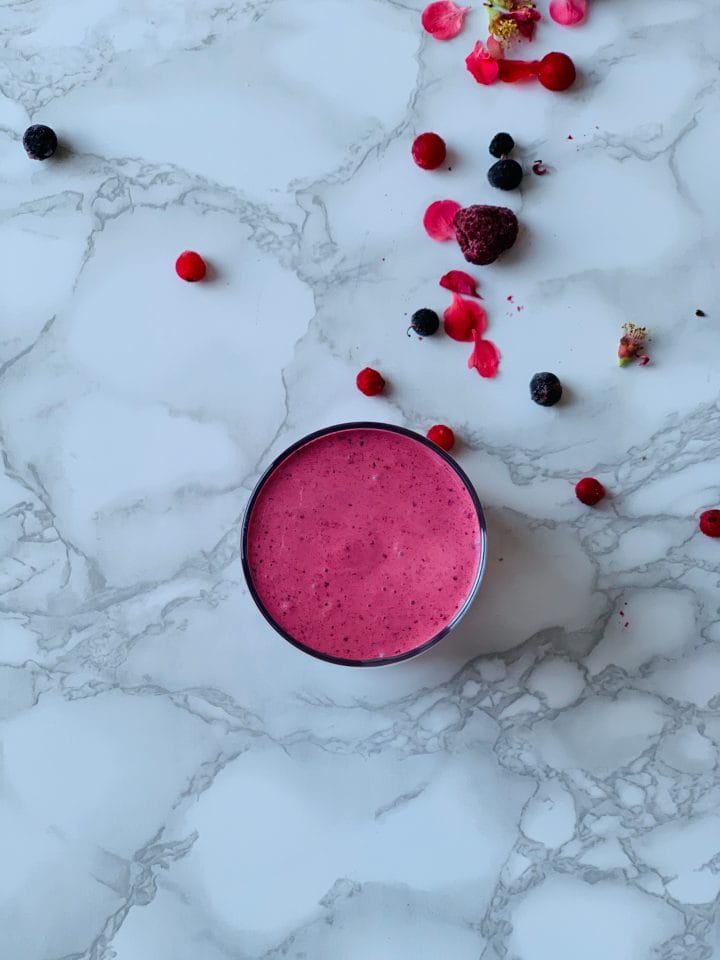 Picture of mixed berries keto smoothie 