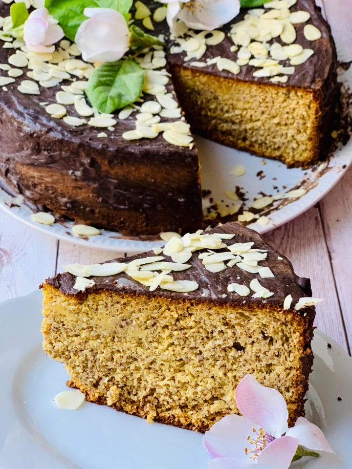 Picture of the almond cake or Bračka torta