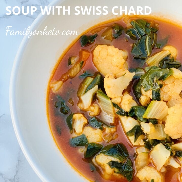 Picture of a bowl with low carb vegetable soup with cauliflower and Swiss Chard