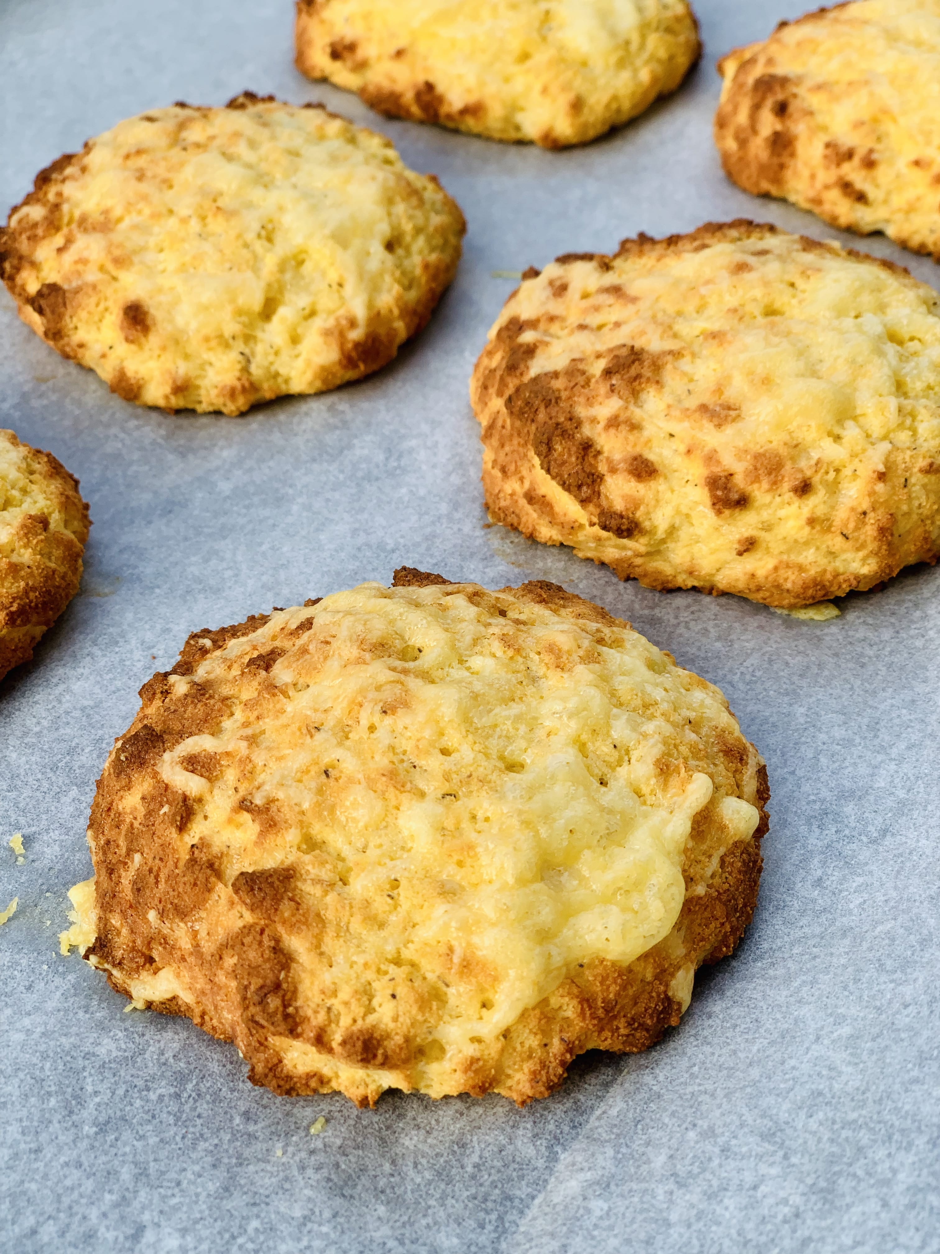 Picture of freshly baked keto cheddar biscuits 