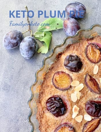 Picture of keto plum pie with ground almonds