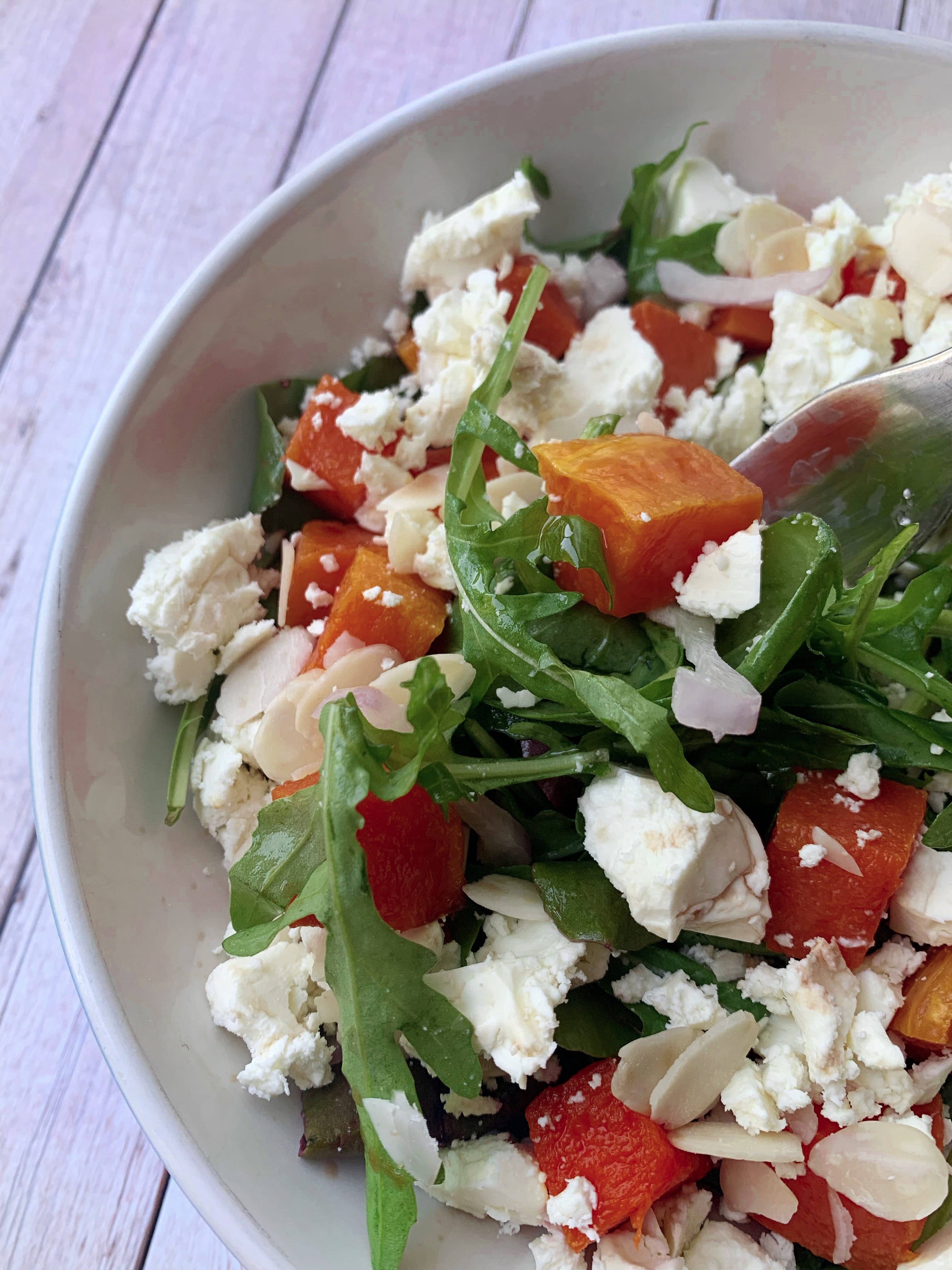 Picture of arugula and baby spinach salad with roasted pumpkin and feta cheese