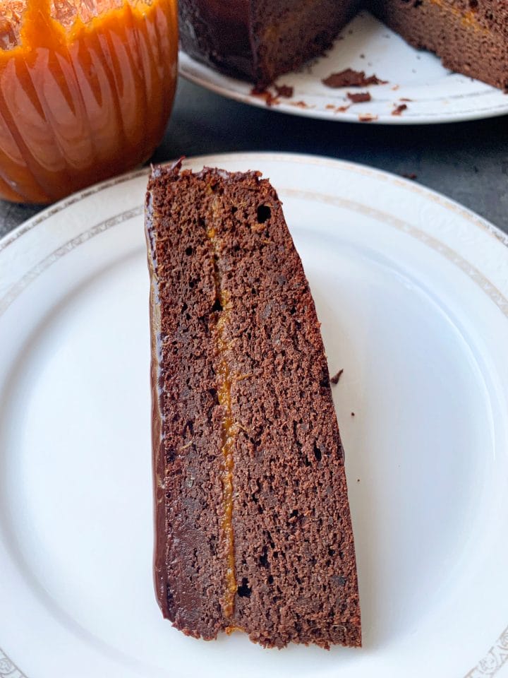 Picture of a slice of keto chocolate flourless Sacher cake