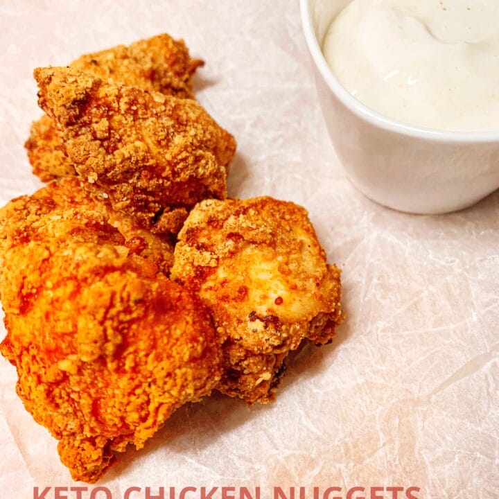 Picture of keto chicken nuggets with sour cream dipping sauce