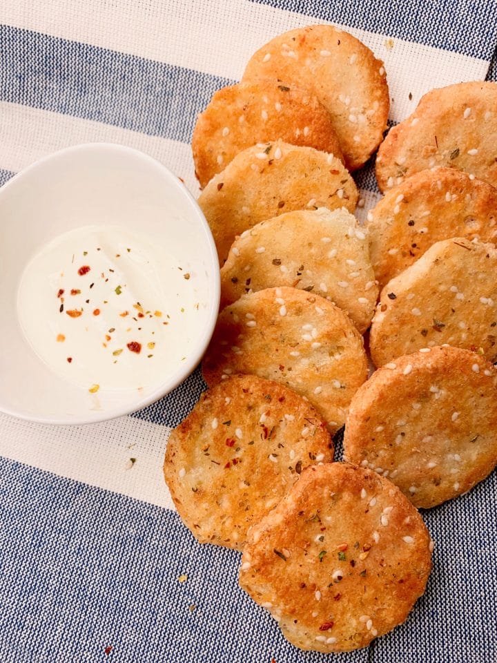 Picture of low carb crackers without eggs