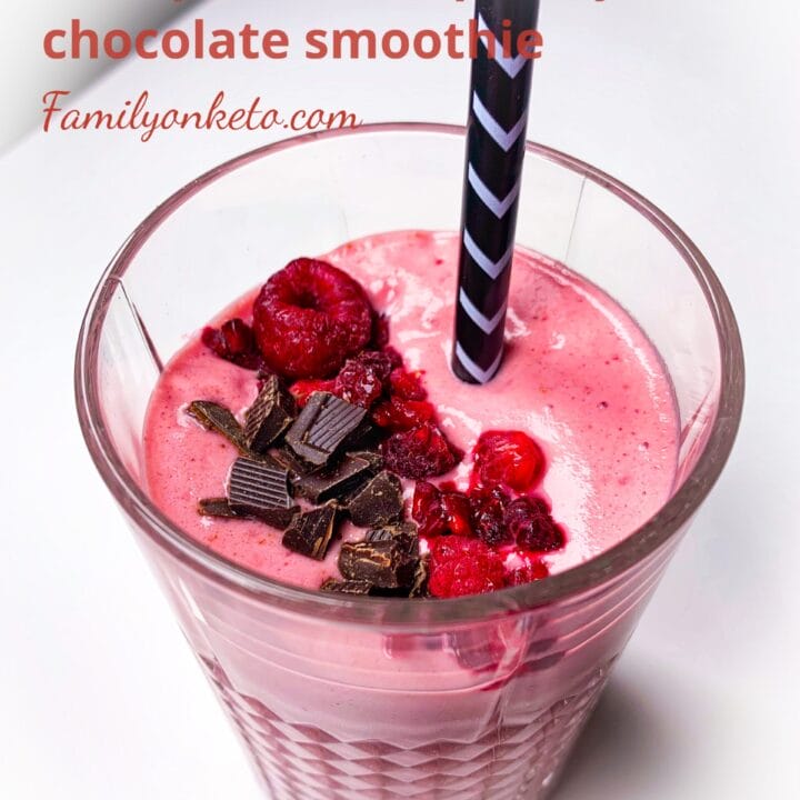 Picture of keto smoothie with raspberries and chocolate