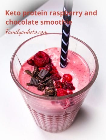 Picture of keto smoothie with raspberries and chocolate
