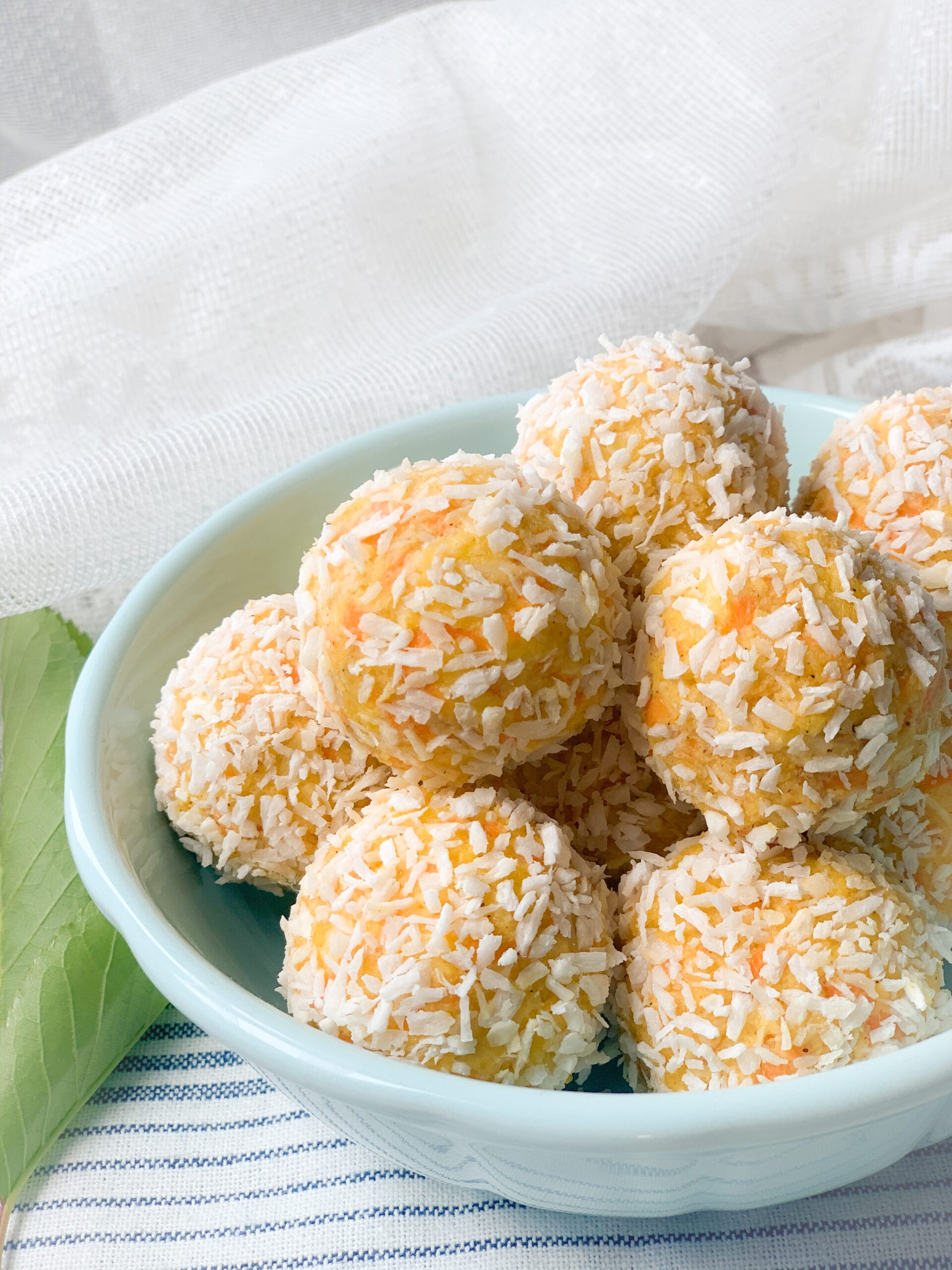 Picture of low carb raw energy balls