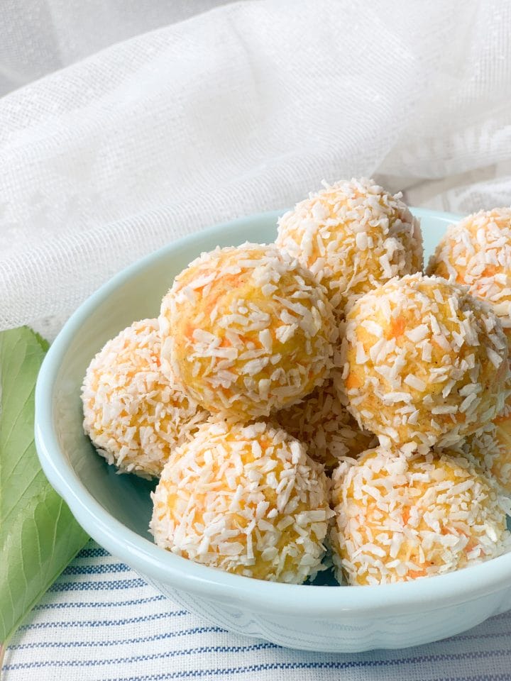 Picture of low carb raw energy balls