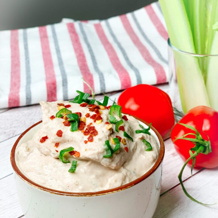 Picture of canned tuna recipe for keto tuna spread in a bowl.