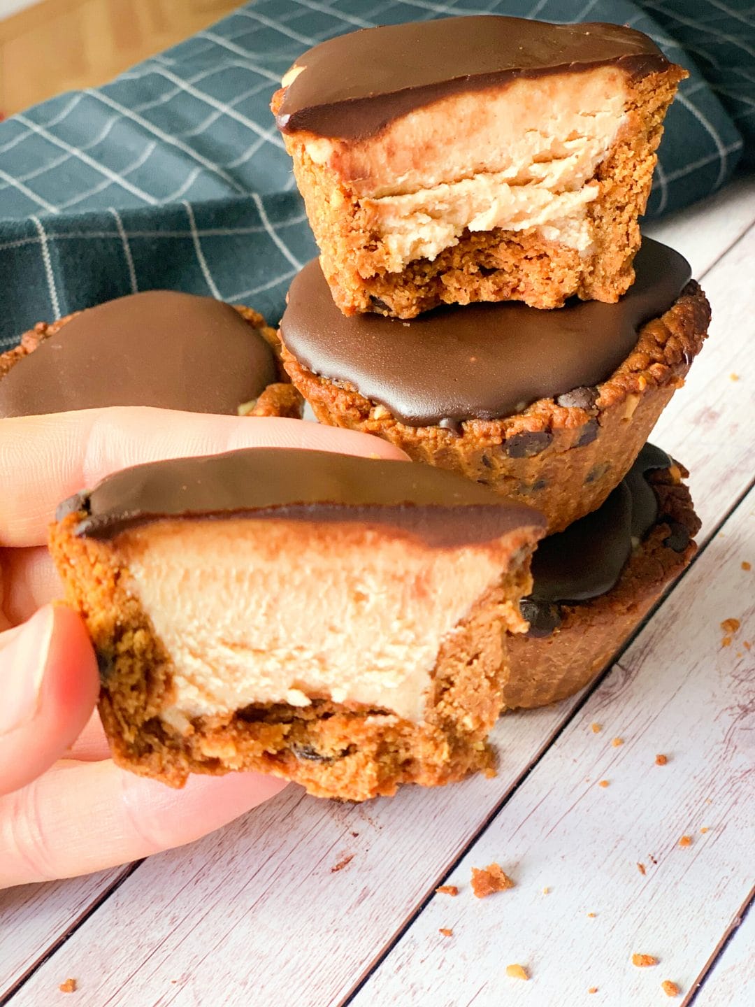 Picture of keto cookie cups with peanut butter cheesecake filling