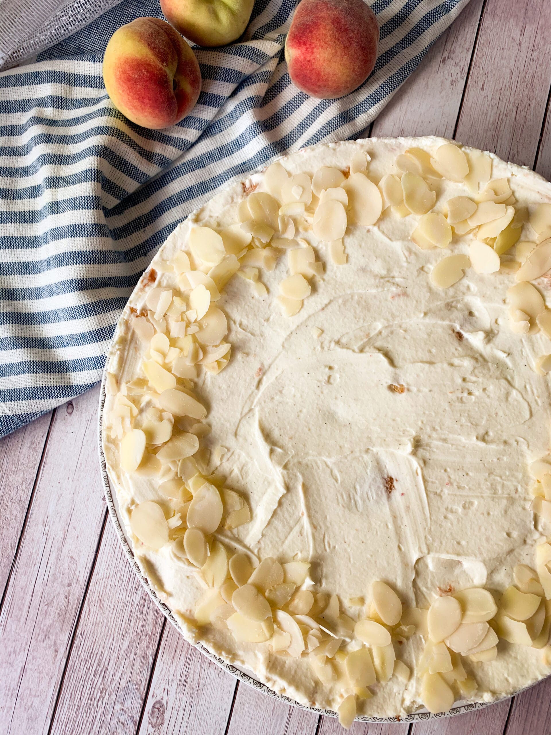 Picture of keto cheesecake with peaches and almond 