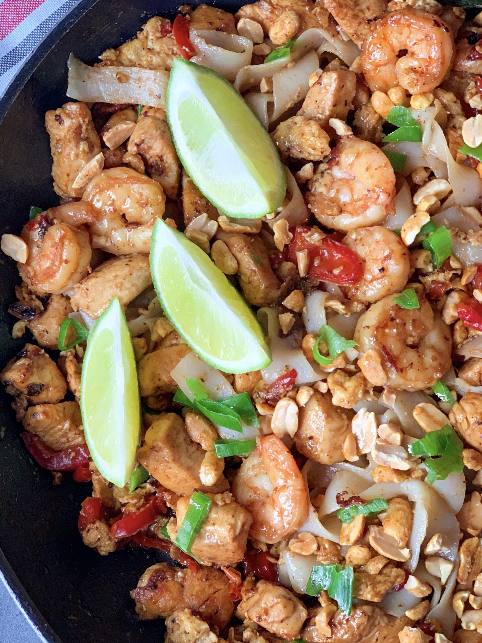 Picture of keto Pad Thai with miracle noodles