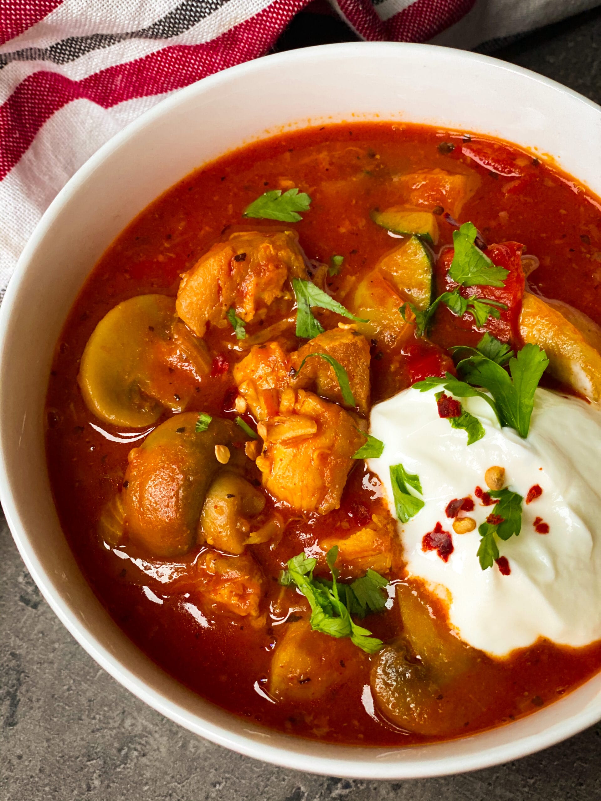 Picture of a bowl of low carb chicken stew