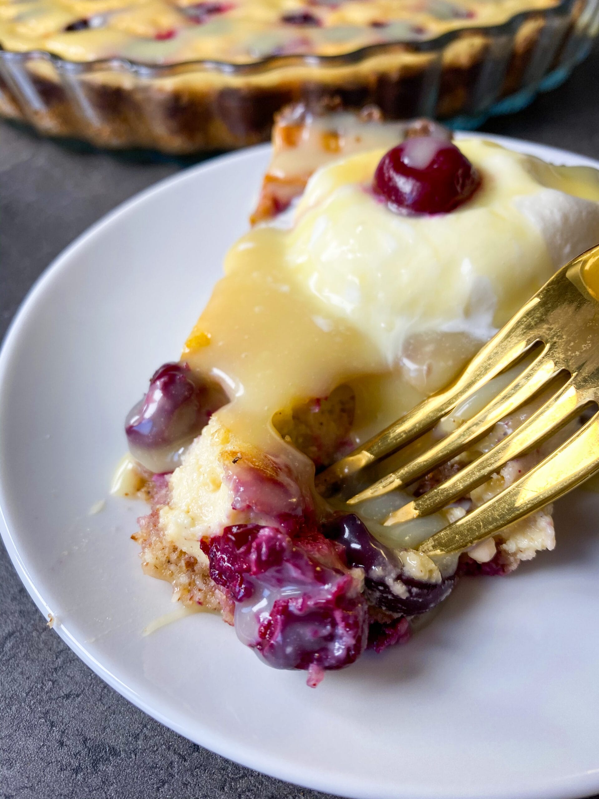 Picture of a low carb cherry cream pie 