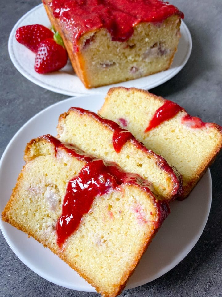 Picture of strawberry pound cake recipe