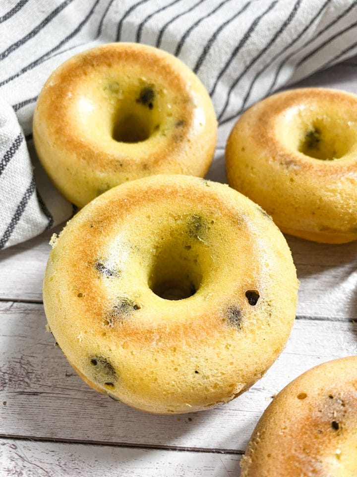 Picture of low carb chocolate chip donuts