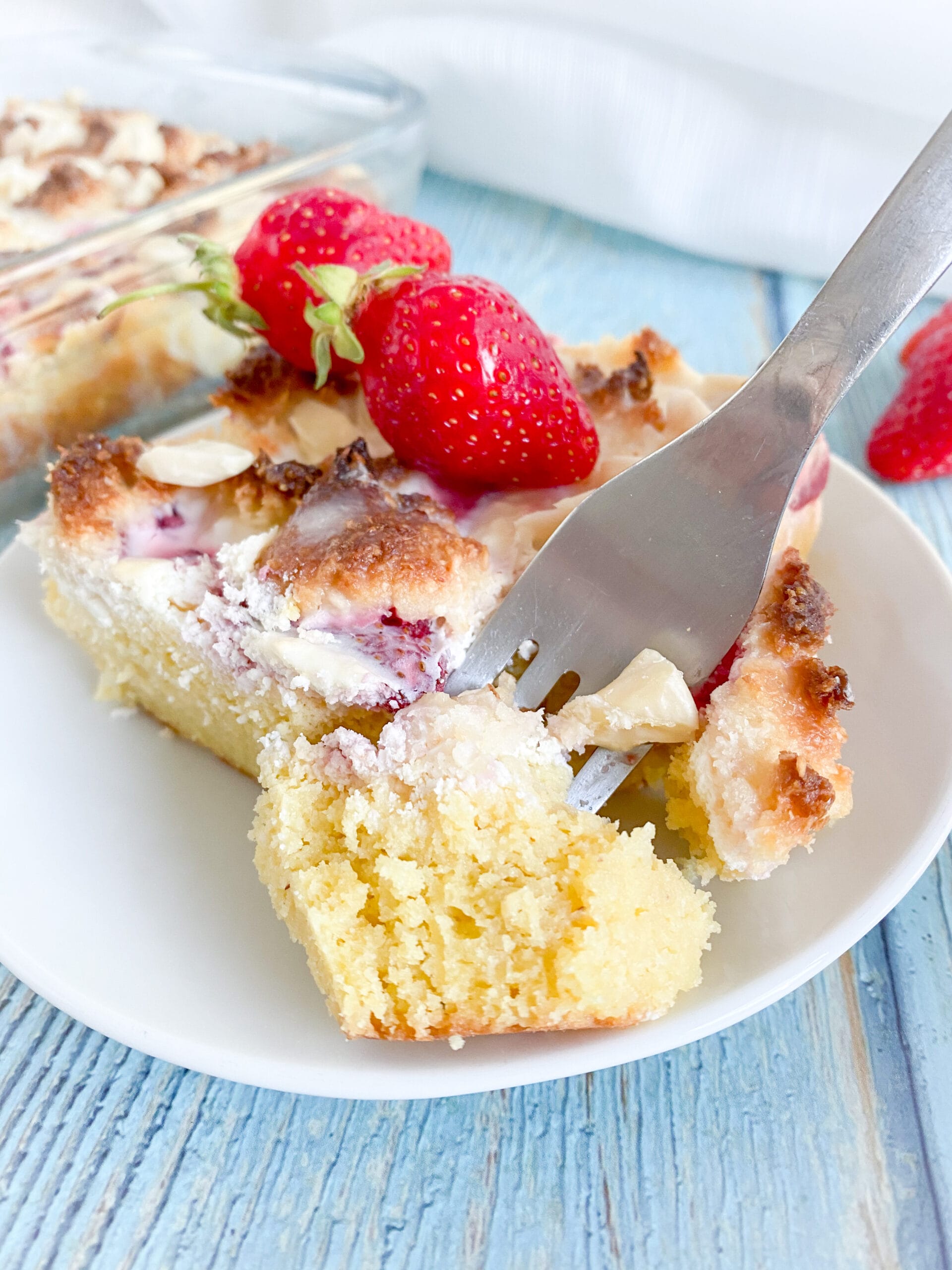 Picture of keto strawberry coffee cake slice