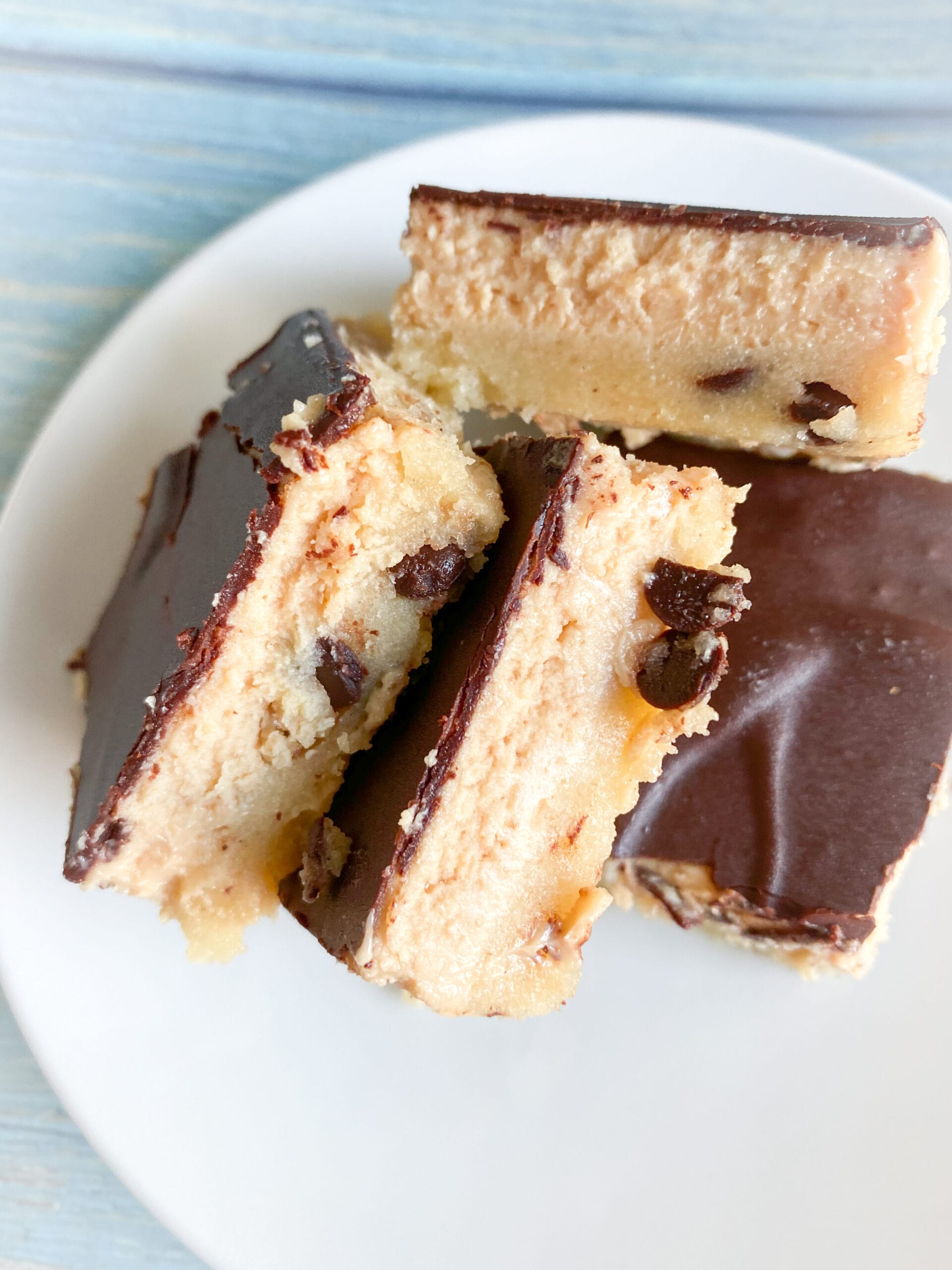 Picture of low carb no bake peanut butter cheesecake bars