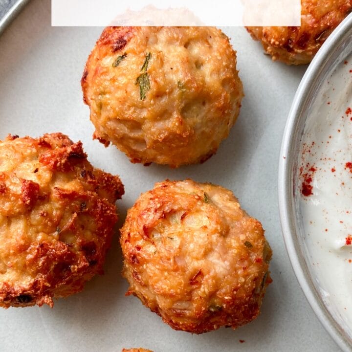 Picture of keto turkey meatballs on a plate