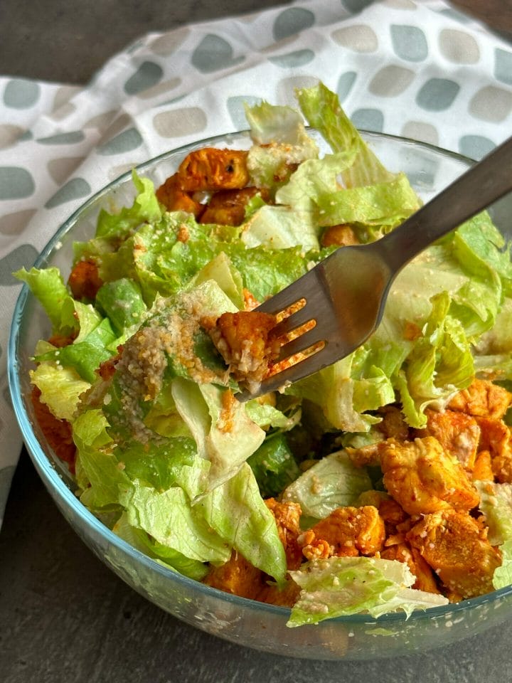 Low carb chicken salad bowl