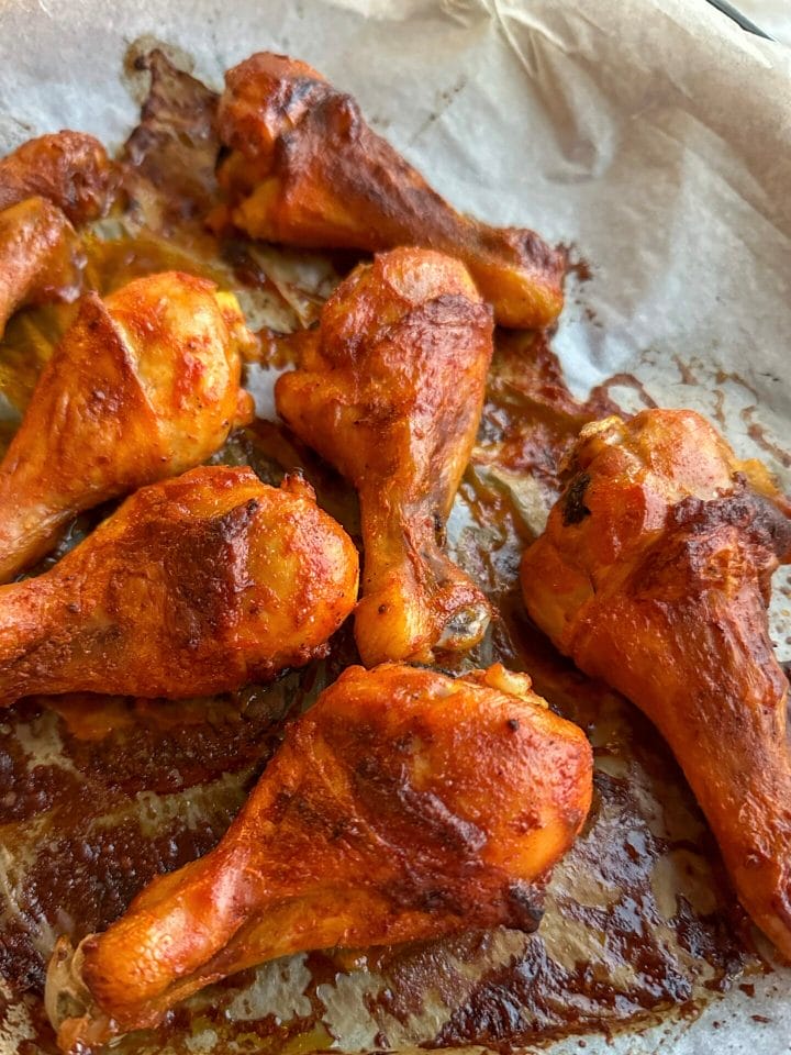 Picture of 8 marinated keto chicken drumsticks oven baked