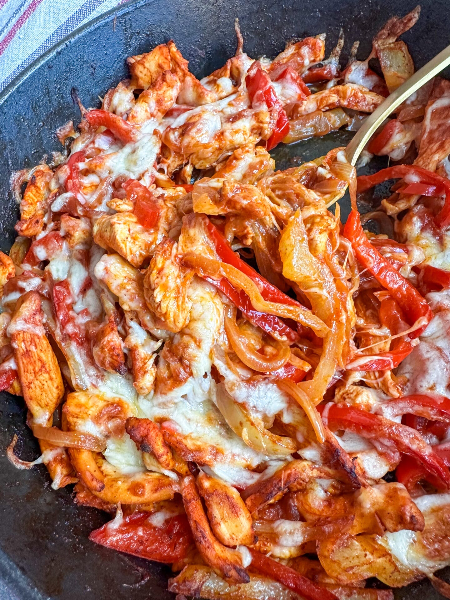 Picture of a Skillet with keto chicken fajita casserole recipe