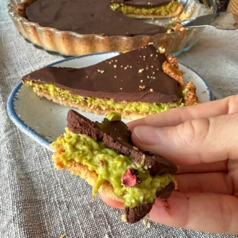 Picture of keto kunafa pistachio chocolate pie